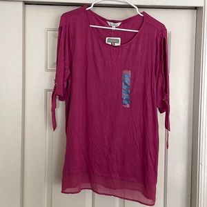 NWT Ellen Tracey magenta top with split sleeves and ties